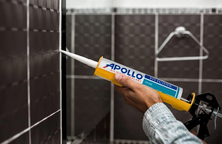 Keo silicone là hợp chất dạng gel hoặc sệt, thường đóng trong tuýp
